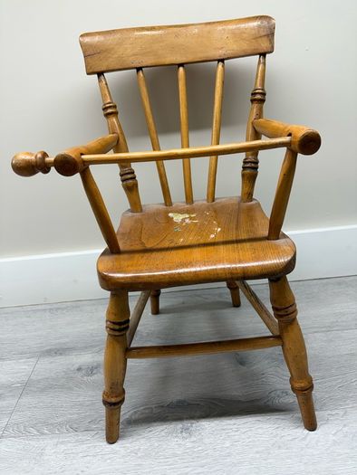 Child's wooden Chair