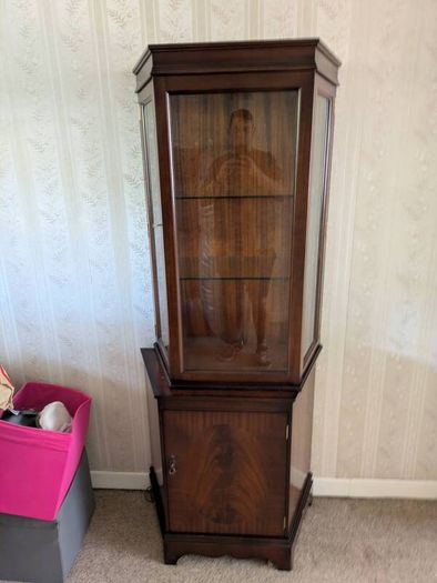 Vintage Arnotts Mahogany Display Cabinet | Original 1983 Tags, Key & Interior Light