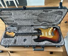 Fender Stratocaster HSS Ultra II, Ultraburst