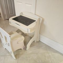 childs desk