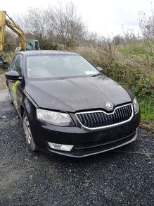 Breaking Skoda Octavia 2014 1.6tdi clha lf9r