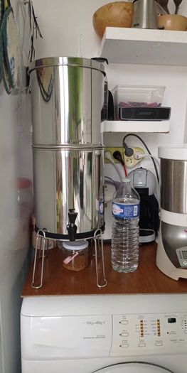 Gravity Water Filter System Water Filtration Bucket for Home Outdoor Camping Hiking Emergency Preparedness Camping Equipment