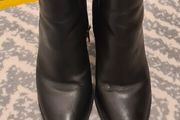 Tommy Hilfiger size 5