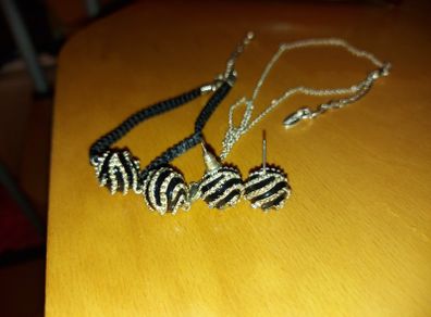 jewellery set