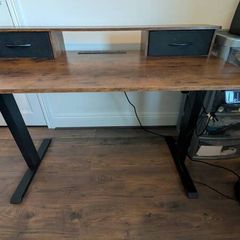Standing desk