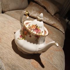 Royal Albert teapot