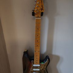 Strat with hard case.