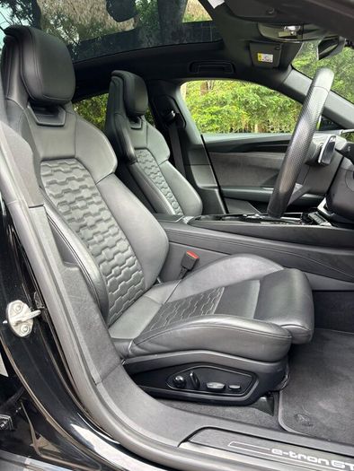 Audi E-tron Gt Carbon Vorsprung ( Highest Spec )