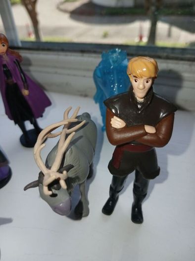 Disney Frozen Figures