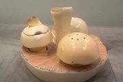 Carlton Mushroom Salt &amp; Pepper set
