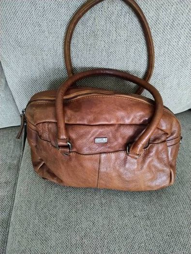 Spikes and Sparrow large brown genuine leather handbag in very good condition with zipped closure and internal pockets and a zipped external pocket see last five photos for exact measurements FREE STANDARD POSTAGE INCLUDED