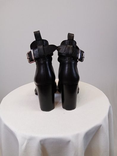 Women's boots