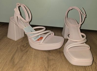 BNWT Stradivarius Nude Pink Platform Block Heels (10cm)