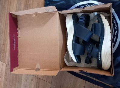 Brand New Skechers Sandals Size UK 36
