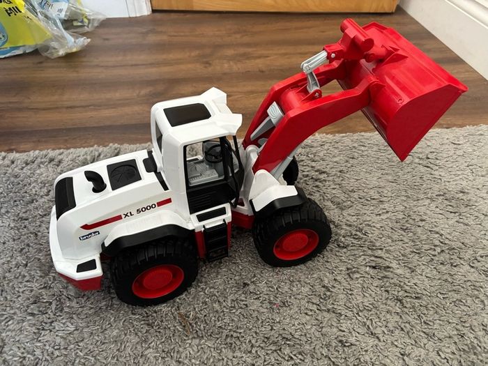 Bruder XL 5000