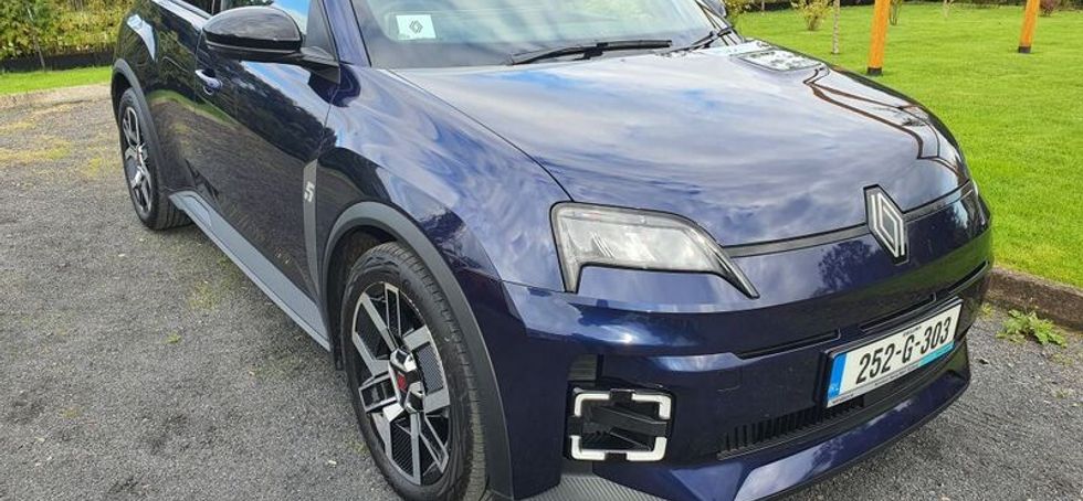 2025 Renault 5 e-tech 52kWh