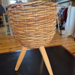 Plant pot