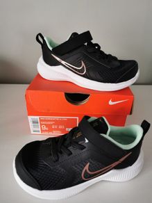 Unisex Nike. Uk 8.5