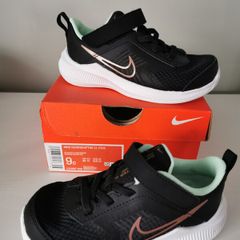 Unisex Nike. Uk 8.5
