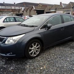 toyota avensis t27  2.0 d4d breaking