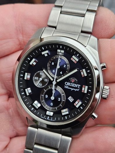 Watch Orient Chronograph.