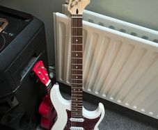 Cort G110