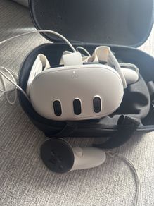 Meta Quest 3 and Hard Case