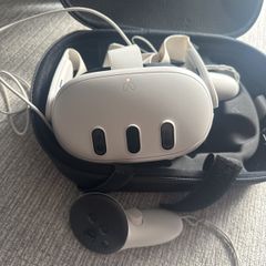 Meta Quest 3 and Hard Case