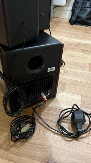 Microlab 2.1 speakers and subwoofer FC 330