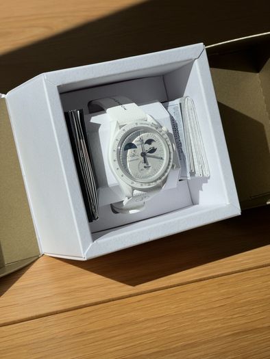 BRAND NEW Swatch x Omega Earthphase Moonshine "Cold Moon" (Full Set + Receipt)