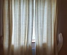 Curtains + tie-back.