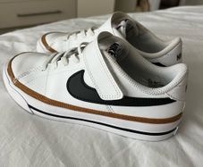 Kids Nike Runners - White Leather