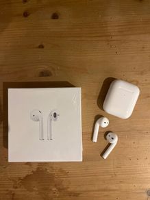 AirPod gen 2