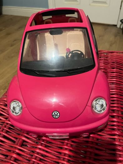 Mattel Barbie Volkswagen Beetle in hot pink