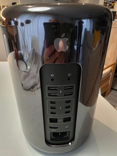 Apple Mac Pro (Late 2013)
