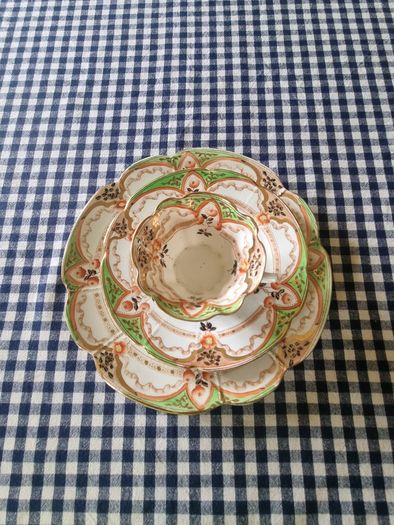 Vintage DUCHESS China set 3 pieces