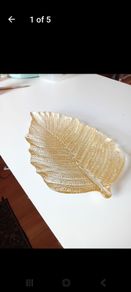 large decorative leaf plate