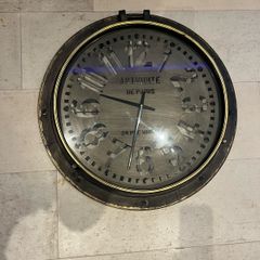Wall clock - Mindy Browne