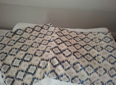 4 navy and cream cushion covers