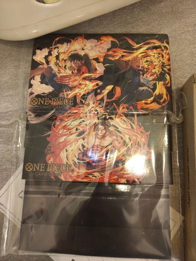 one piece play mat and promo brand new box open