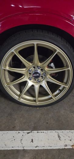 18" Gold alloy wheels