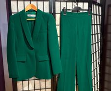 womans clothes