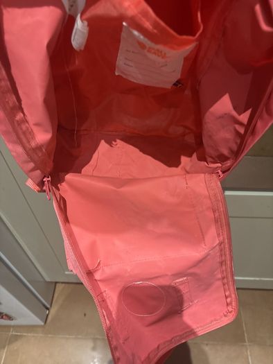 FJALLRAVEN Kanken Back Pack - Hand / Carrier Bag - Rose Pink