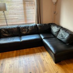 Black leatherette corner suite