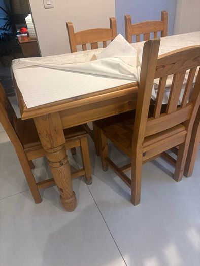 Farmhouse solid oak kitchen table and six chairs