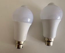 B22 Motion Sensor LED Bulbs (2 Pack)