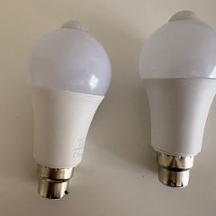B22 Motion Sensor LED Bulbs (2 Pack)