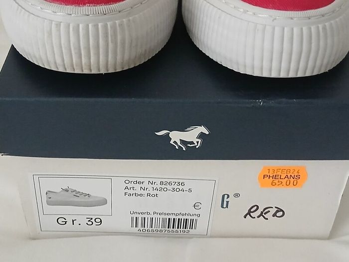 New Mustang Womens Red Canvas Sneakers