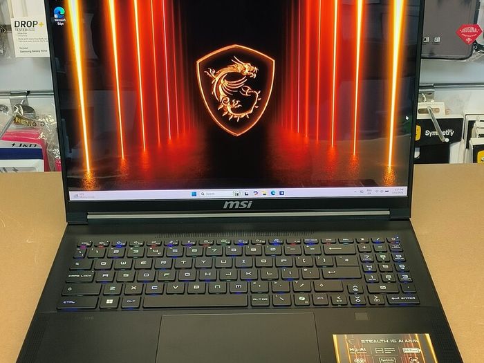 MSI Stealth A16 AI Gaming Laptop | 16" QHD+ 240Hz 400 nits Screen | Intel Core Ultra 9 285H | NVIDIA GeForce RTX 5070 | 32GB RAM | 1TB  SSD | Windows 11 Home