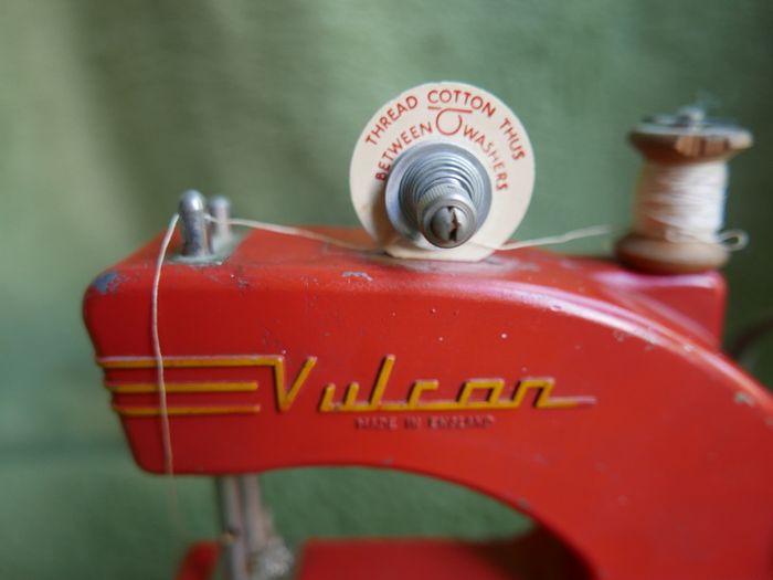 Antique Toy Sewing Machine Red Vulcan 1950s Display JAPAN JP